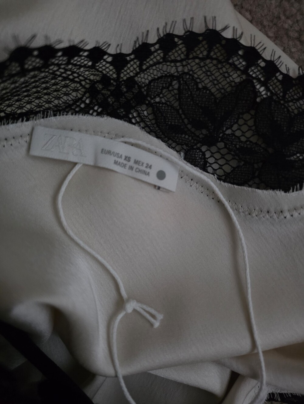 ZARA  LACE TOP SIZE XS - Picture 16 of 16